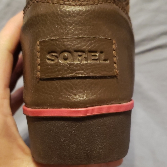 SOREL boots - Picture 4 of 4